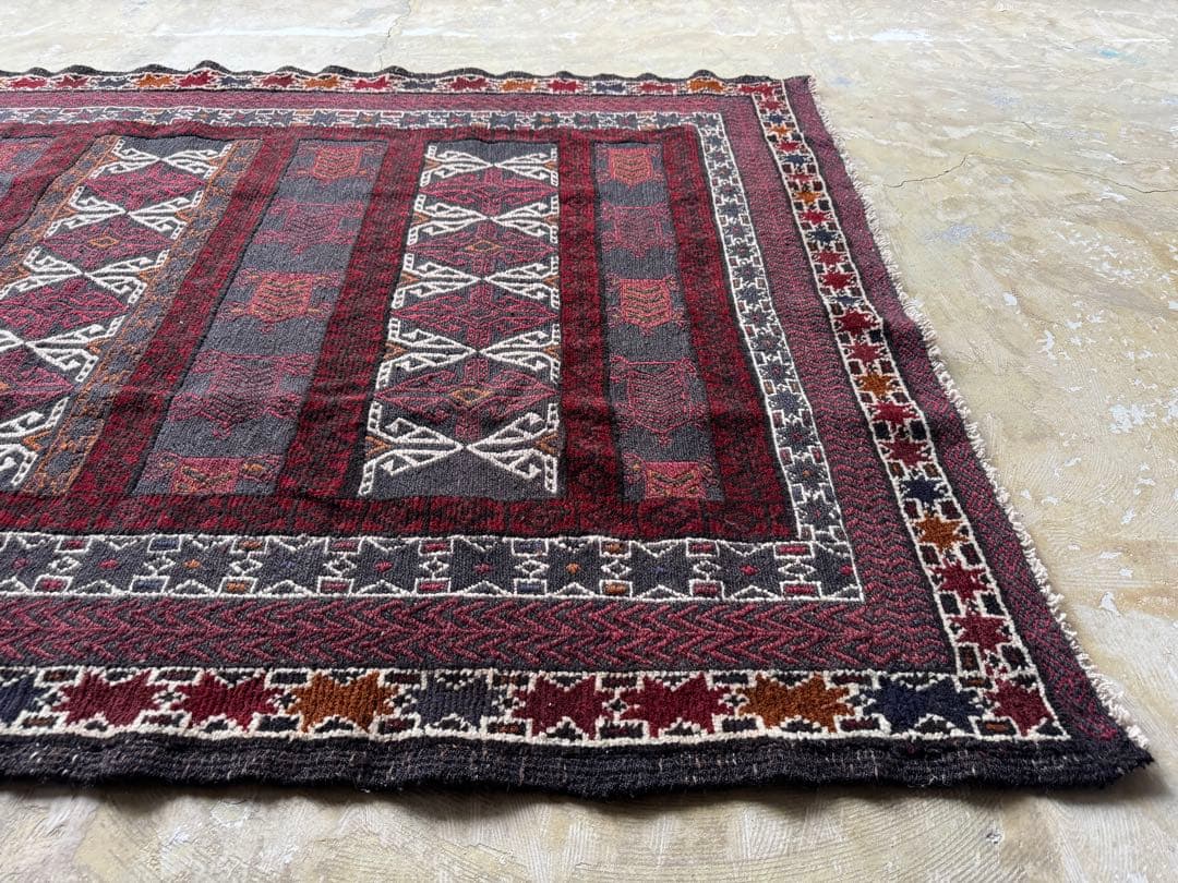 トライバルラグ ヴィンテージ家具 210×126cm 手織り 絨毯 カーペット