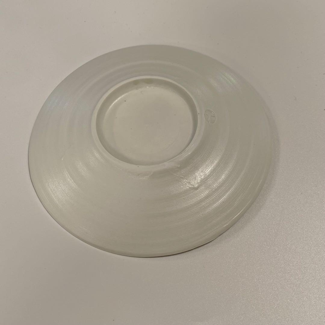 黒田泰蔵　白磁　デミタスカップ＆ソーサー