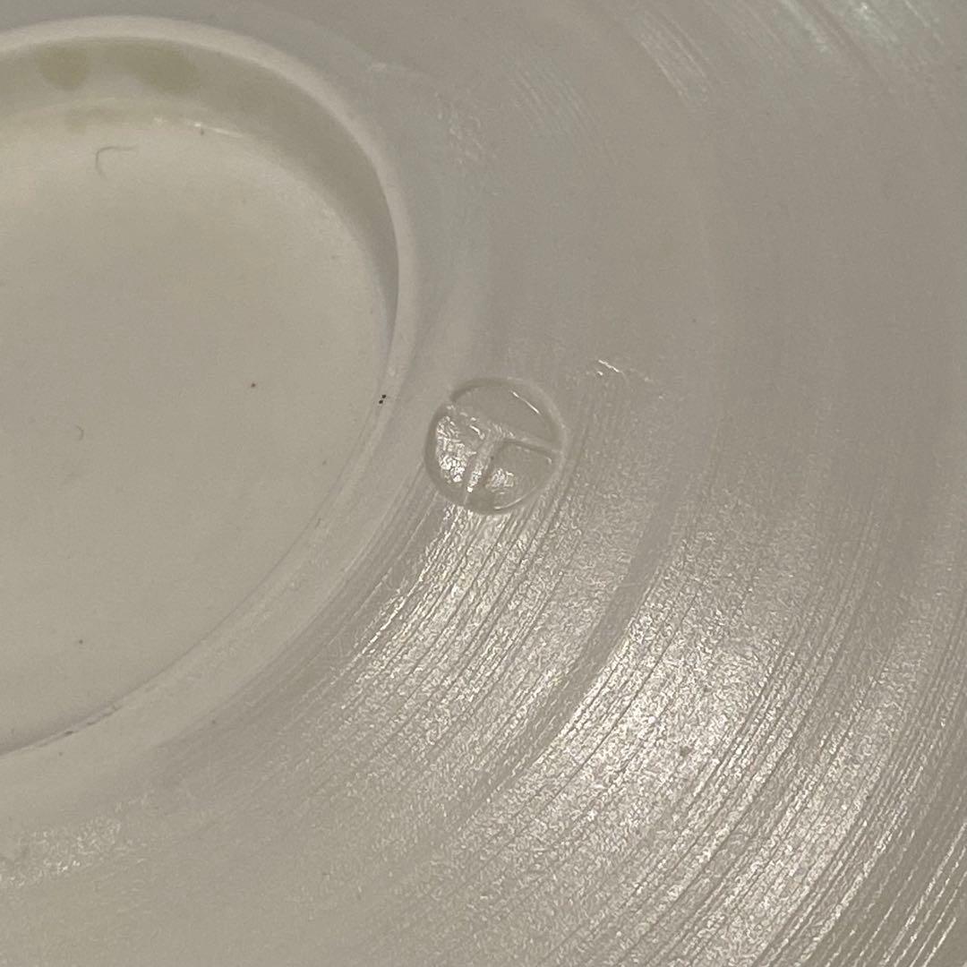 黒田泰蔵　白磁　デミタスカップ＆ソーサー