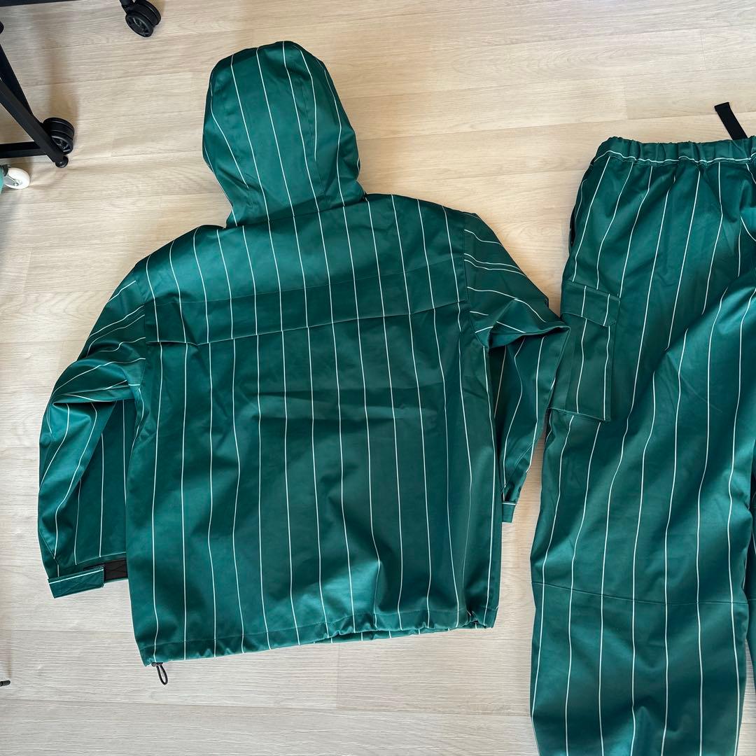 スノーボードウェアー　Sサイズ　美品