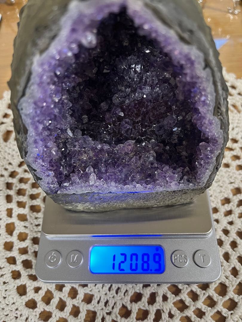 【天然石】アメジストドーム 紫水晶 ジオード 原石 パワーストーン　1,208g