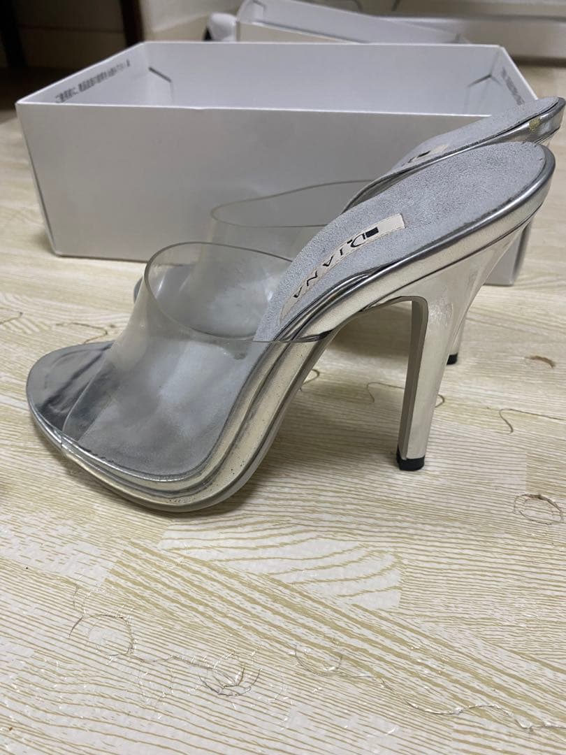 DIANA JBBF公認ヒール ミュールタイプ　シルバー24cm