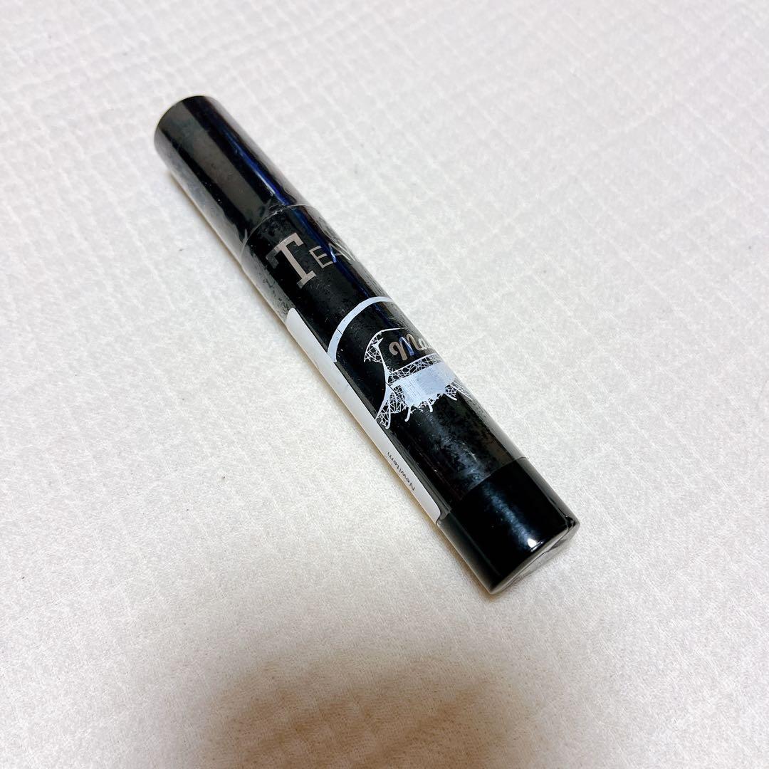 マスカラ　メイク　化粧品