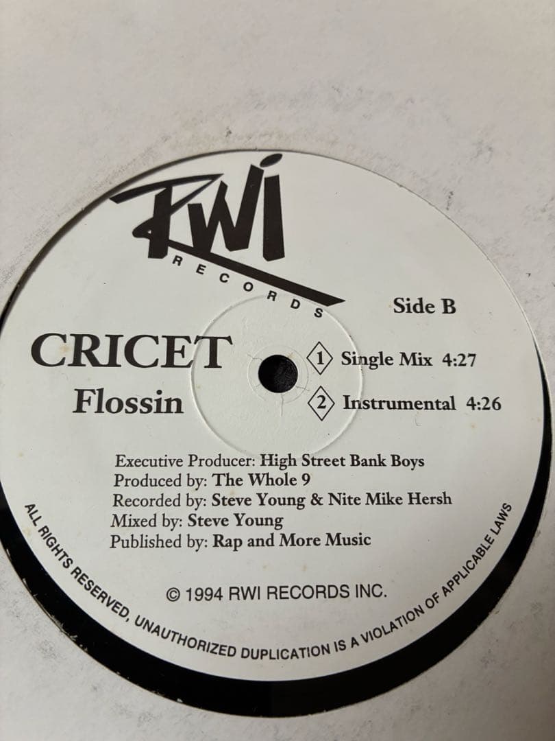 洋楽 CRICET / Flossin
