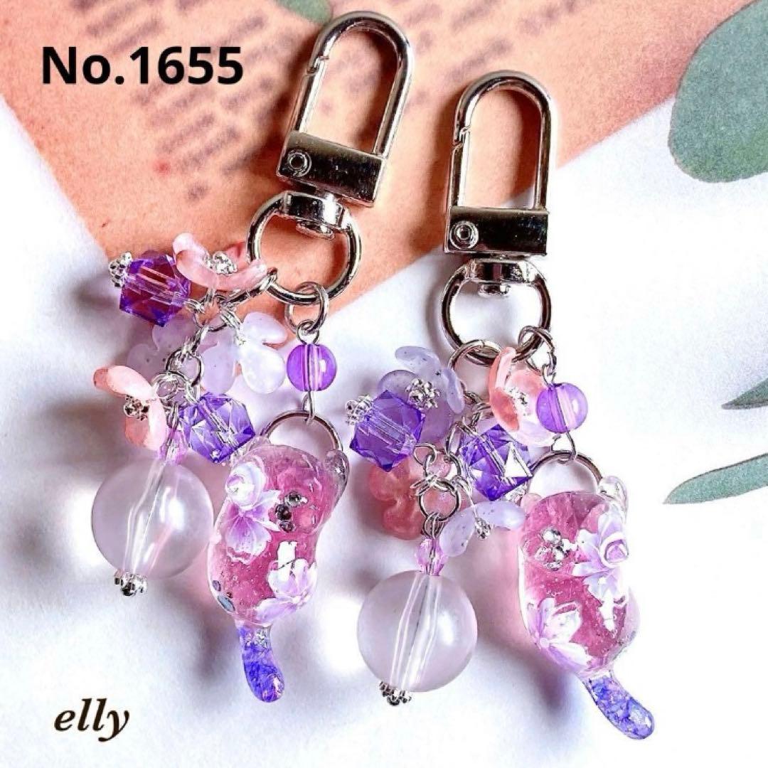 【やの様】1619.水引き　正月　天然石　牡丹　じゃれ猫　レジン　根付ストラップ