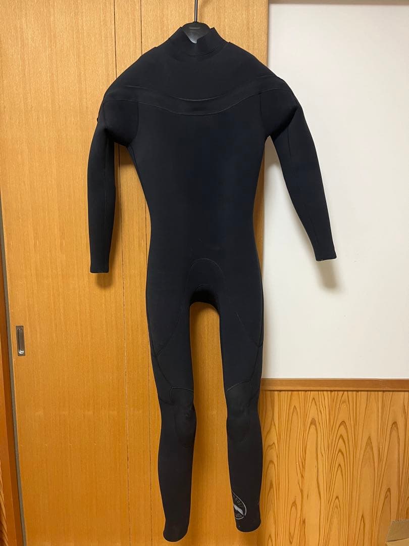 ウェットスーツ