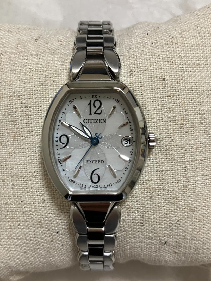 【ふるまる様　新品（特価）】CITIZEN エクシード　ES9480-56W