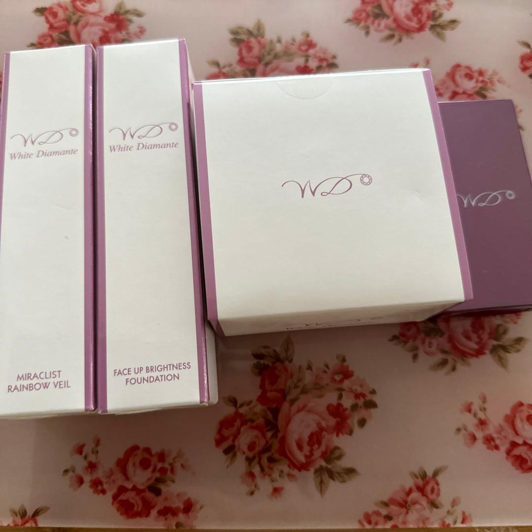 未使用　ホワイトディアマンテ　フェイスアップブライトネス　ファンデーションセット