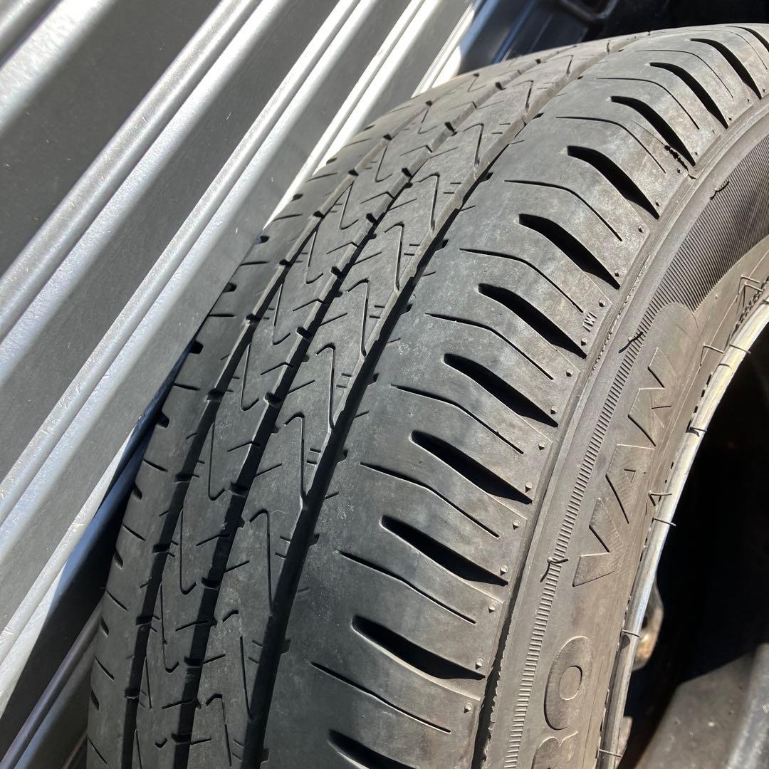 トヨタ純正メッキホイール　ハイラックス　ハイエースなどに