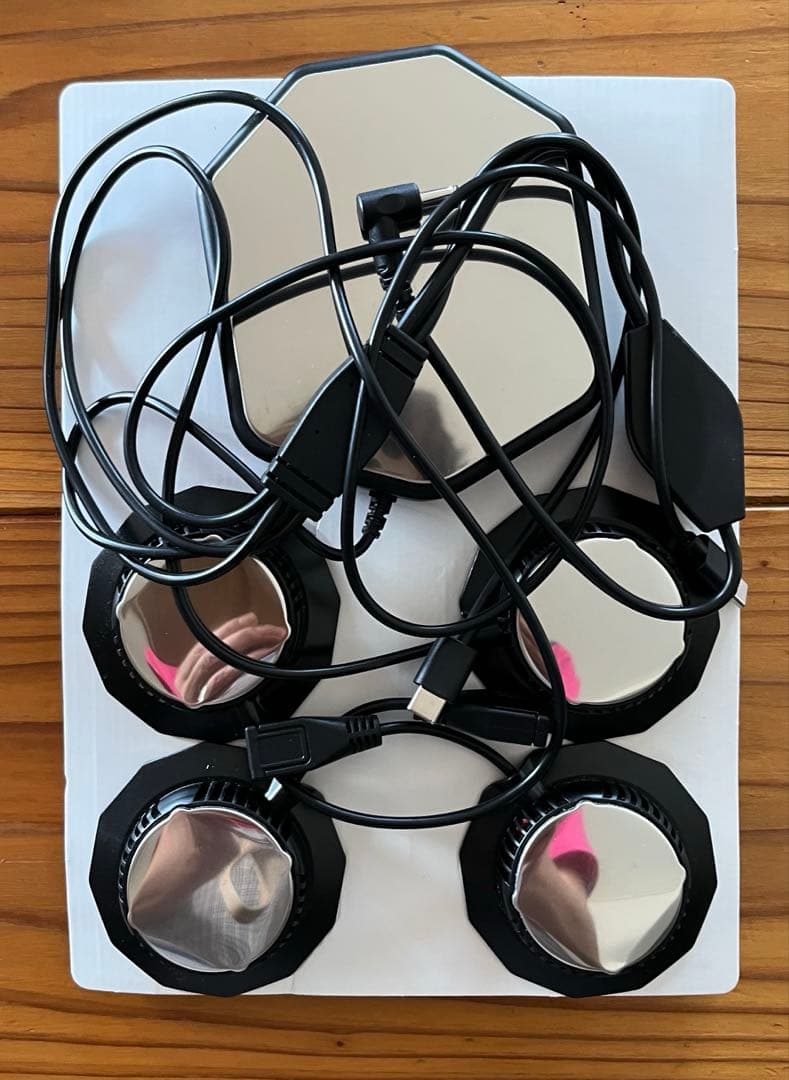 ワークマン冷暖房服　2025年モデル　ペルチェベスト