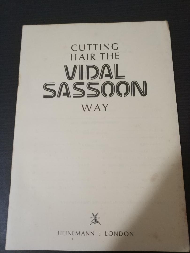 趣味・スポーツ・実用 cutting hair the vidal sassoon way
