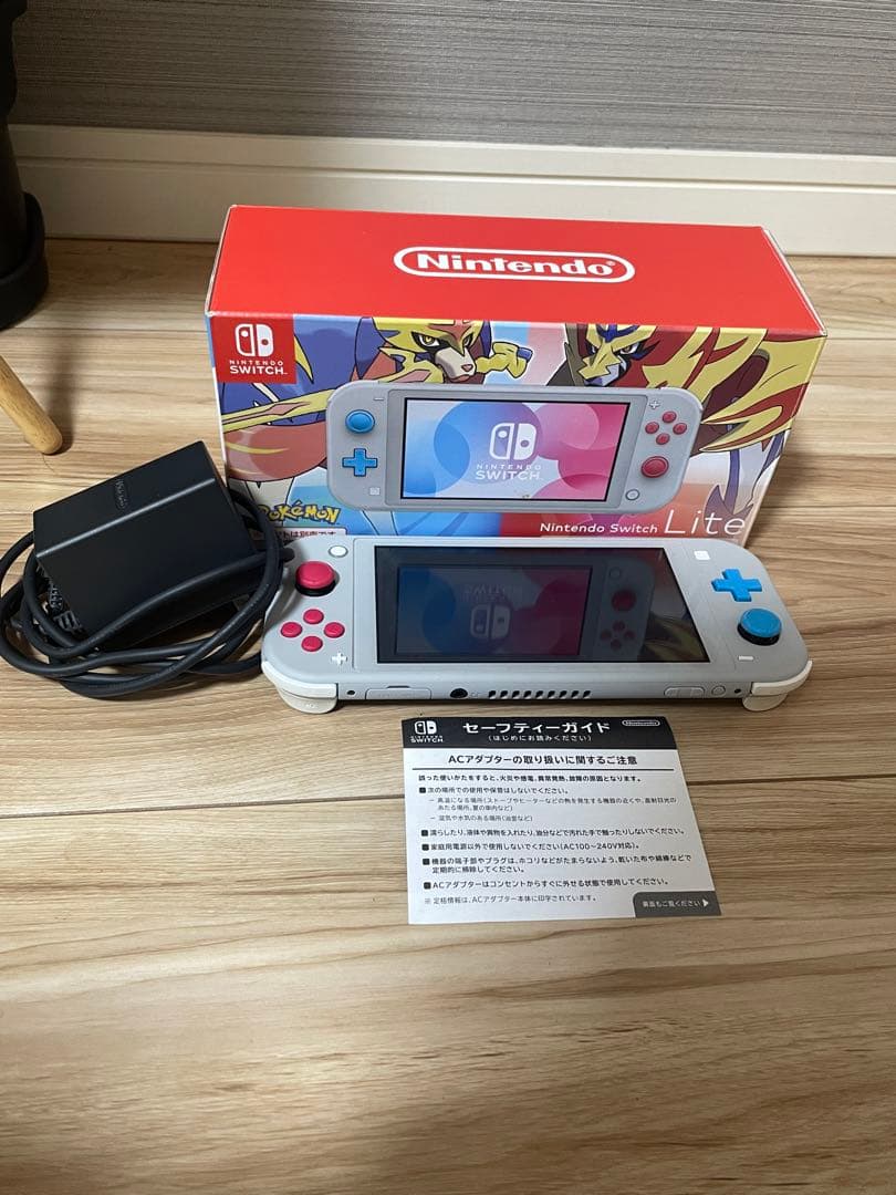 Nintendo Switch Lite ポケモンデザイン 本体+ ケース付き