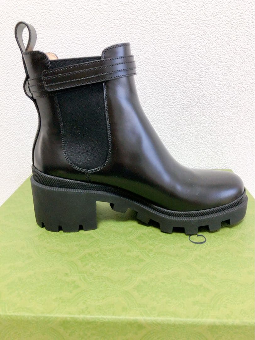新品未使用☆GUCCI ベルト付き　サイドゴアブーツ　38(25cm相当)
