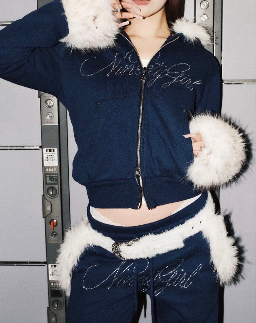 トップス 9090 NinetyGirl Rhinestone Fur ZipHoodie