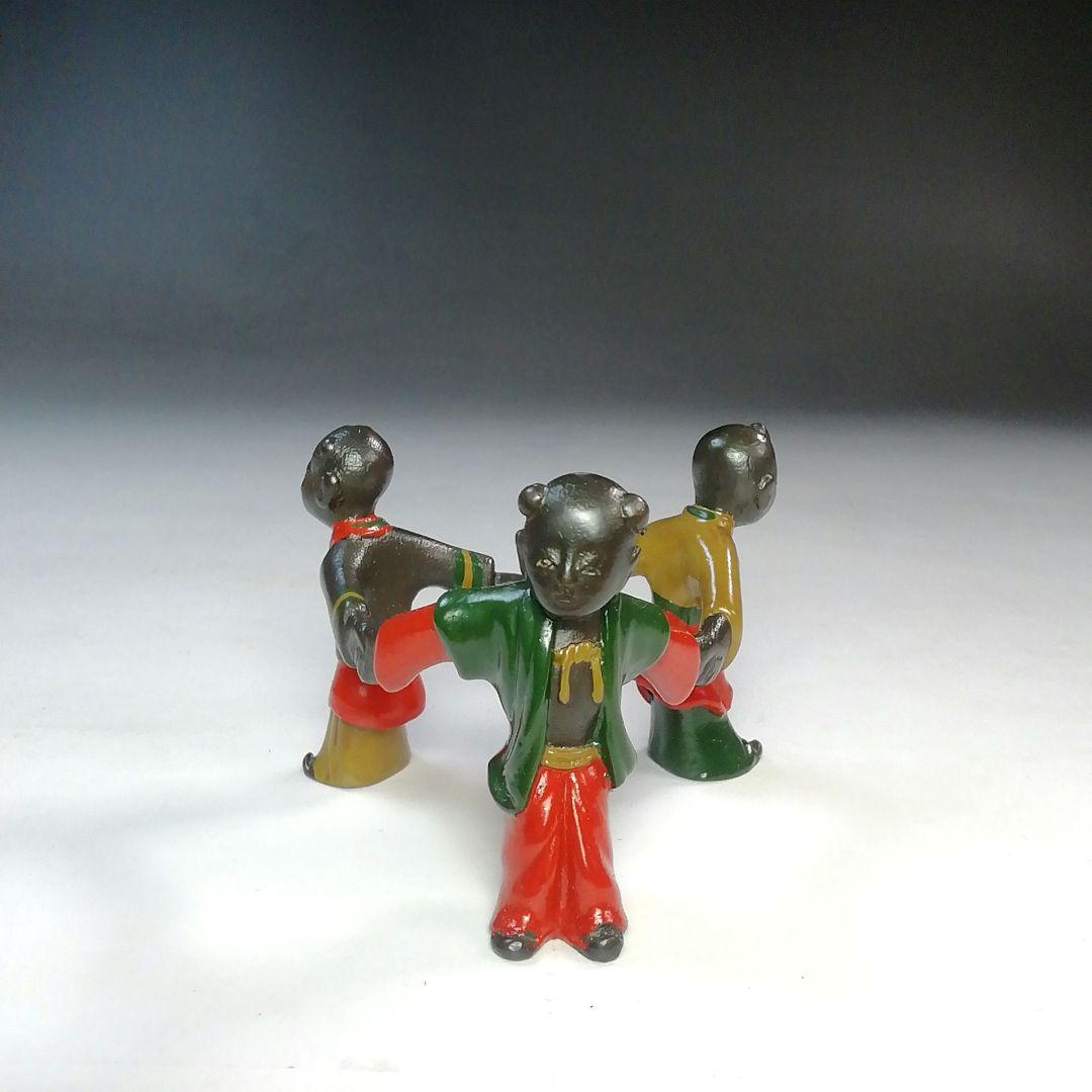 Ｓ７８７　蓋置　　『色絵　三ツ人形蓋置』『鋳物師　金森彦兵衛』　共箱　茶道具