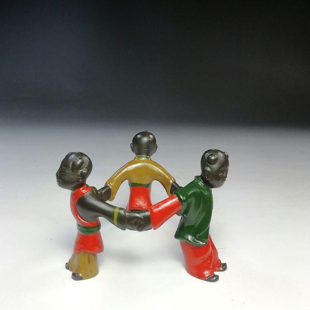 Ｓ７８７　蓋置　　『色絵　三ツ人形蓋置』『鋳物師　金森彦兵衛』　共箱　茶道具