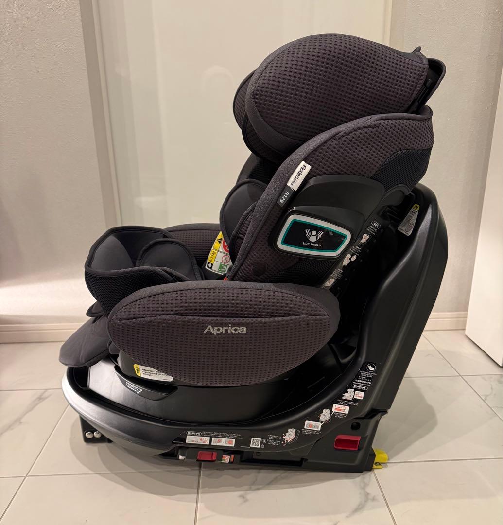 アップリカ チャイルドシート　フラディアグロウ セーフティープラスプレミアム
