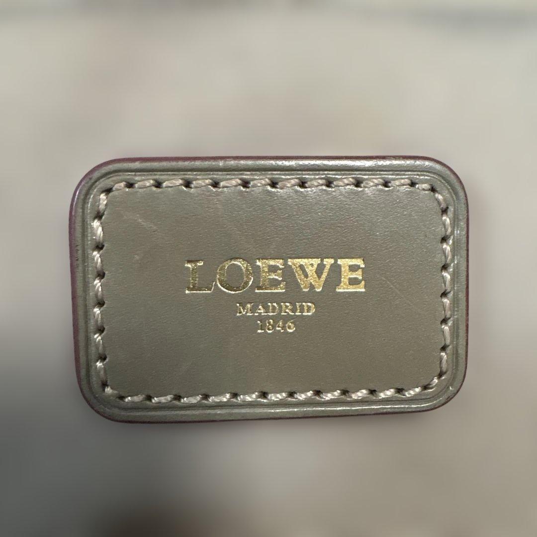 LOEWE グレー ロゴデザイン ハンドバッグ