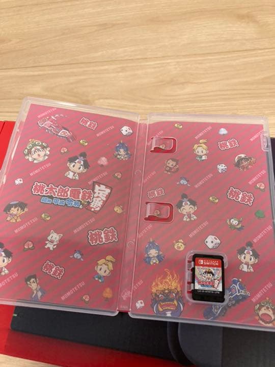 値下げ【超美品】NintendoSwitch本体☆すぐ遊べる人気カセット付！