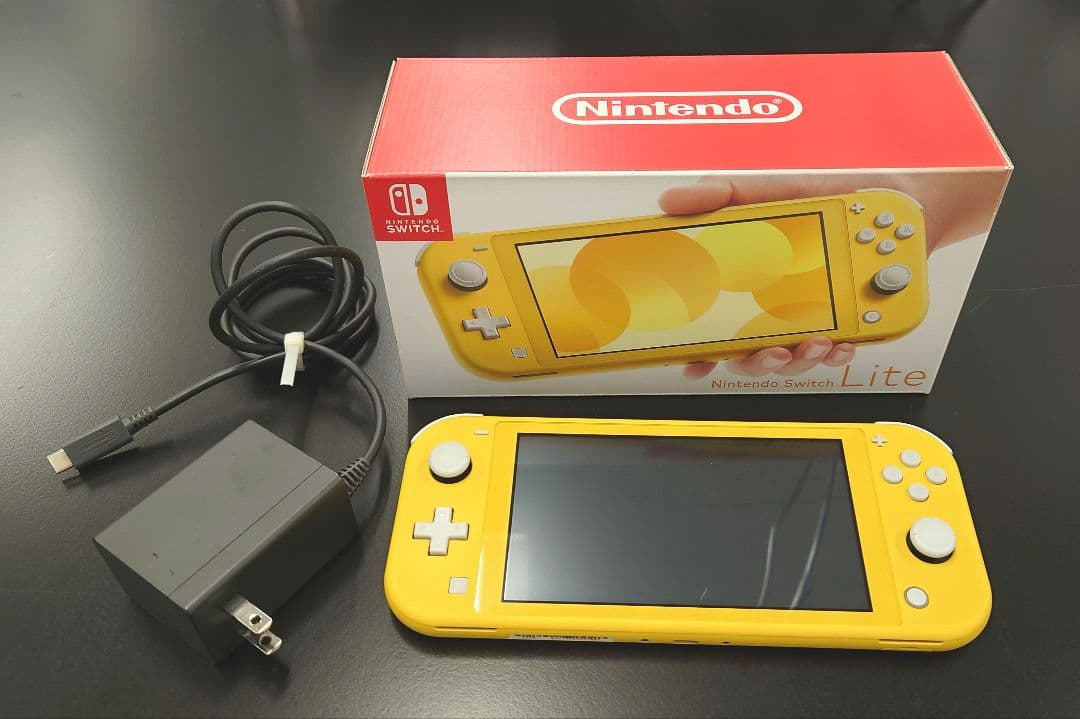 Switch Lite イエロー