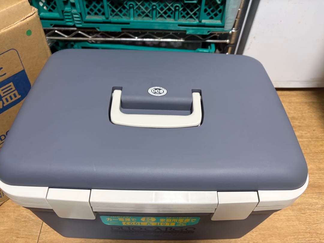 未使用 ツインバード 2電源式ポータブル電子冷温機 OR-612