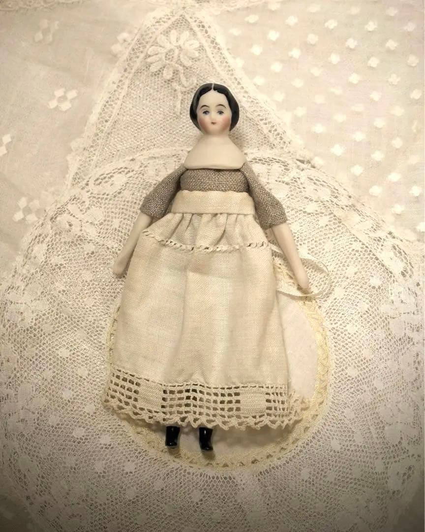 ミニチュアチャイナヘッドドール*パリアンドール*11cm*センターパート