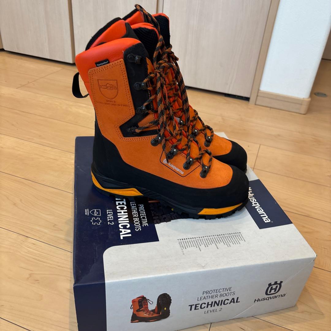 プロテクティブレザーブーツテクニカル24