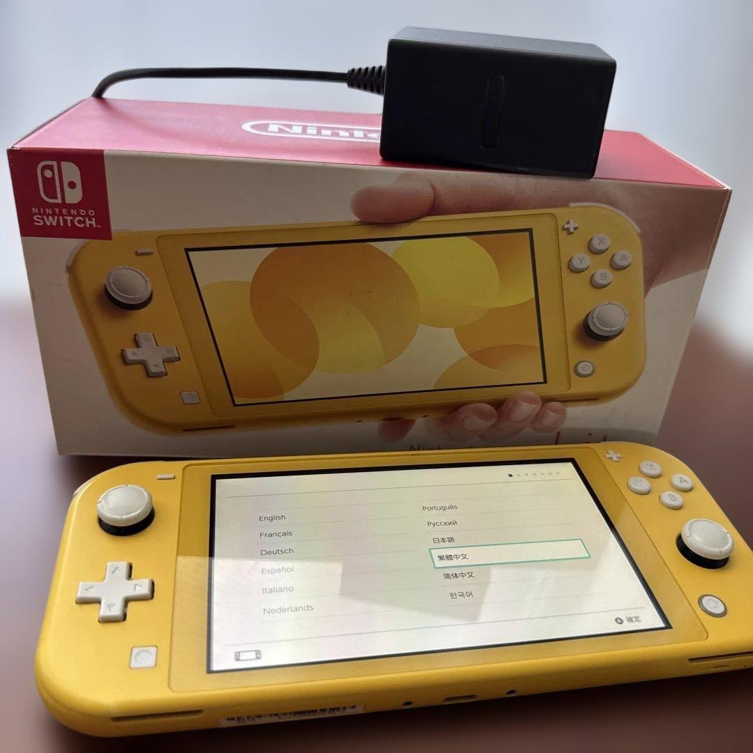 Nintendo Switch Lite イエロー 本体 箱、ACアダプター付き