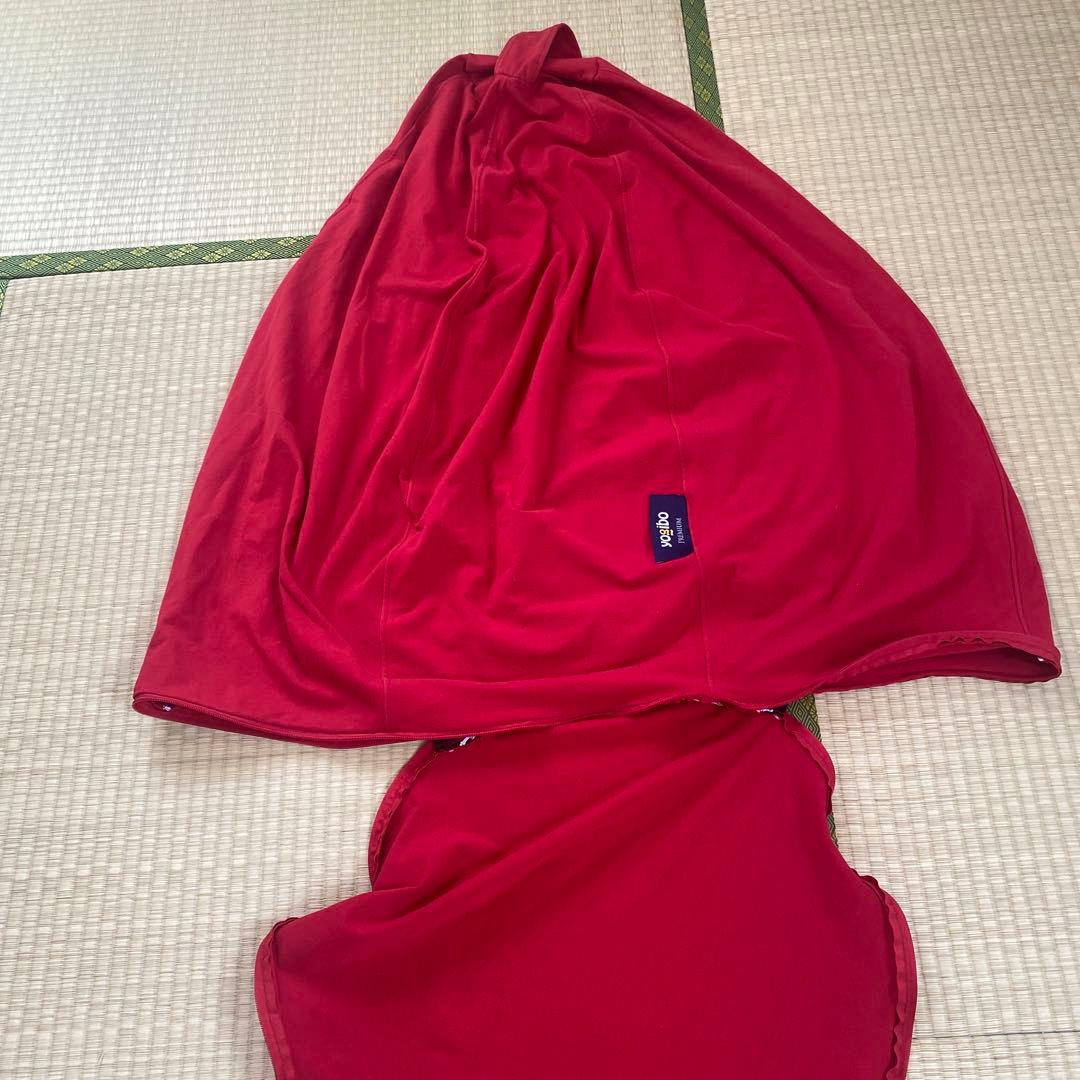 ななこ　Yogibo Pod Premium レッドカバー