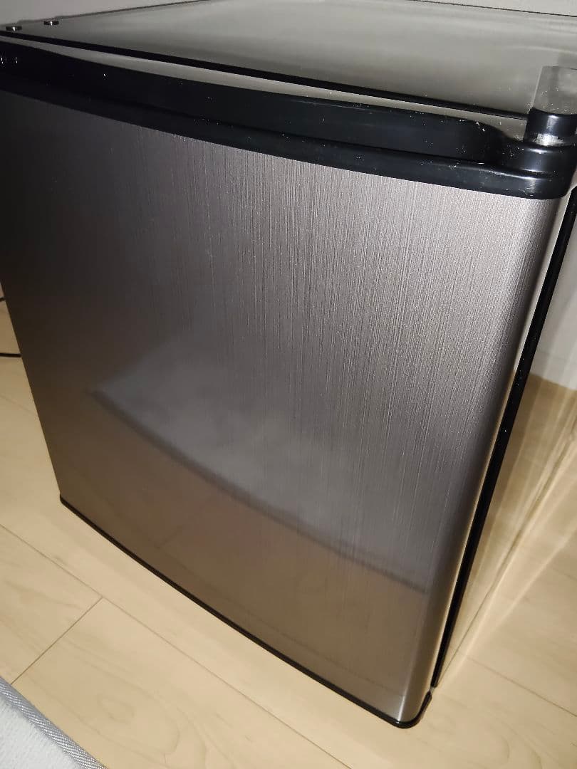 ヘアライン調　小型冷蔵庫　おまけ付き