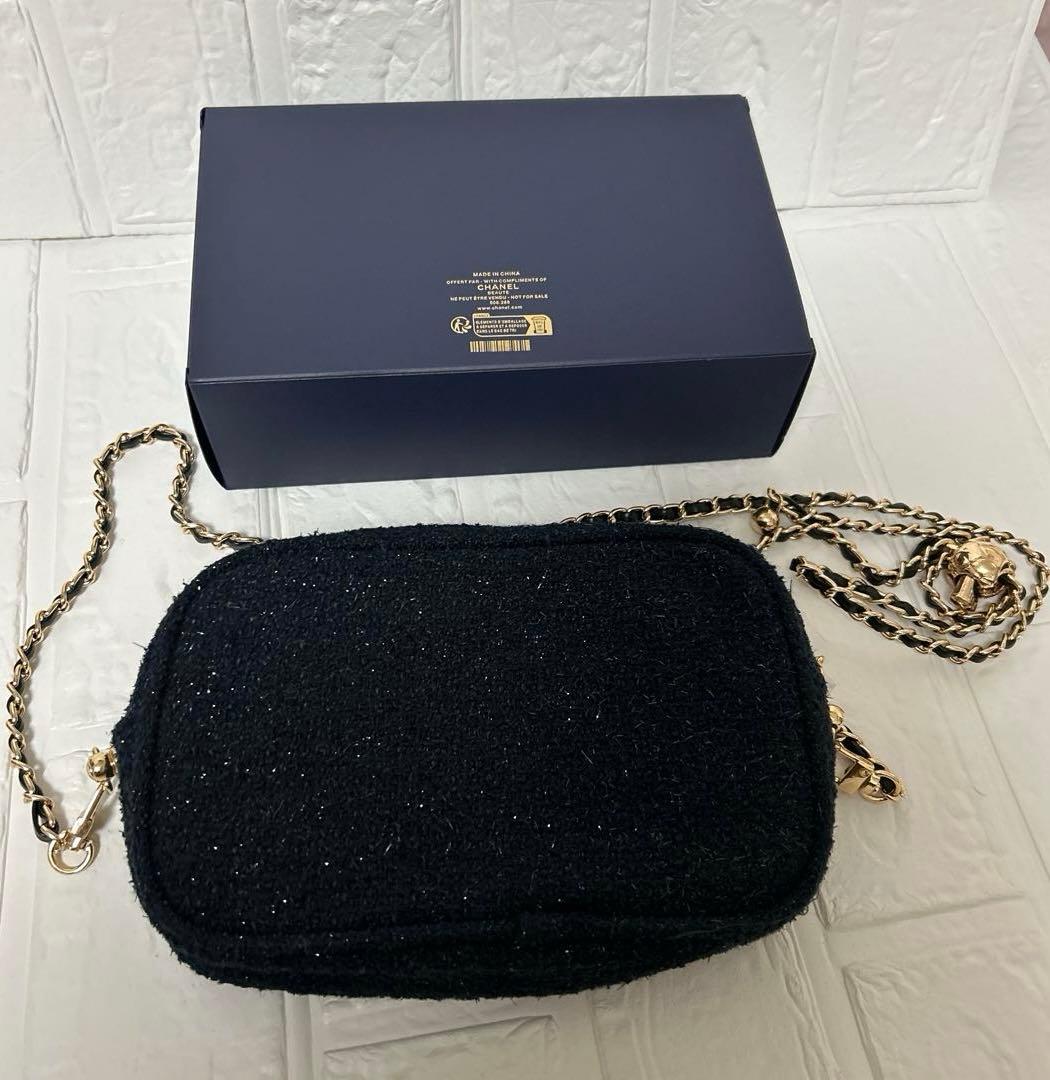 CHANEL 2025ホリデー　クリスマスコフレ ネイビーラメ限定ポーチ