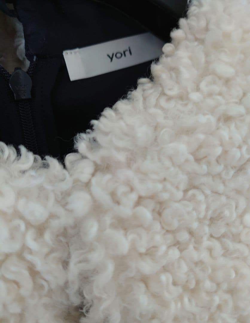 YORI ヨリ/2025 テディカラープルオーバー　ボア　トップス　ネイビー