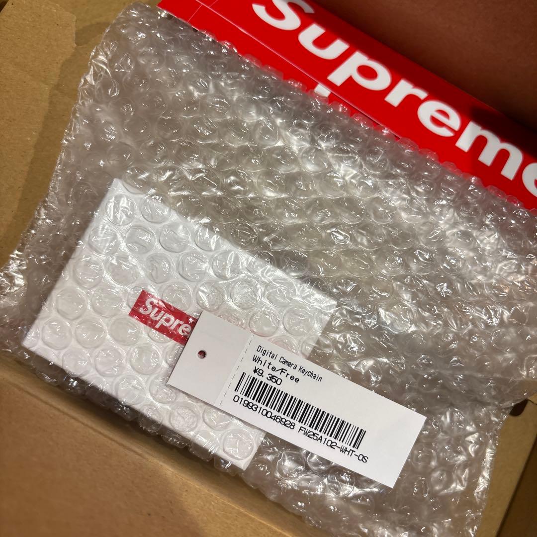 Supreme Digital Camera Keychain ホワイト