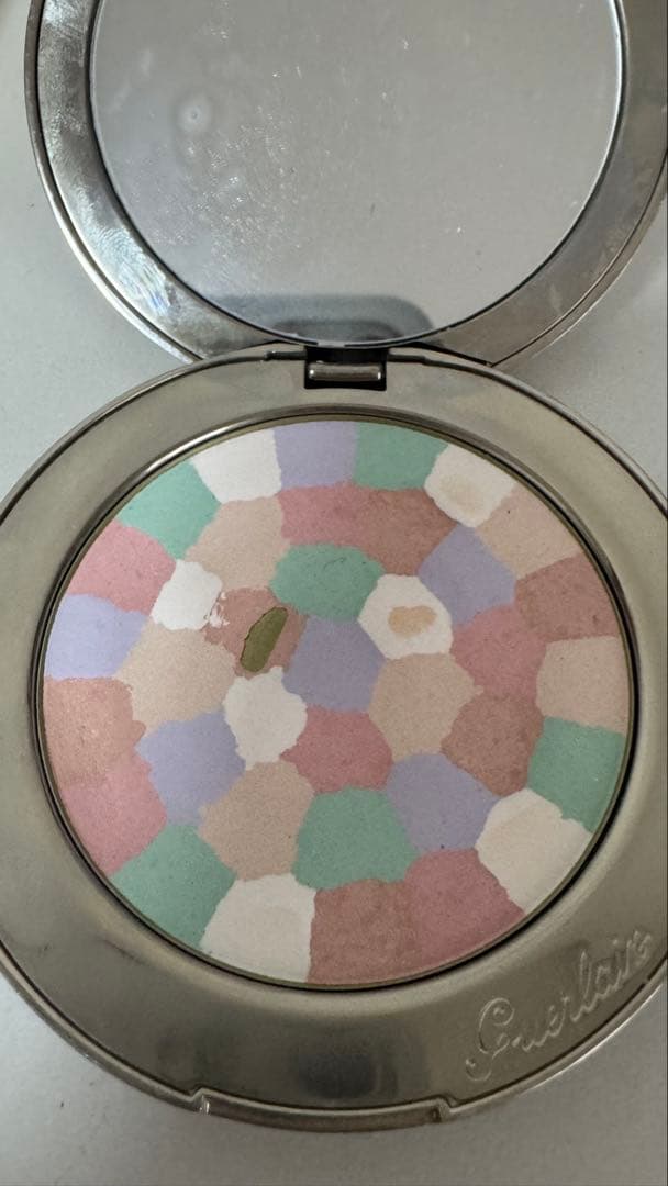 Guerlain Meteorites Voyage 01 プレストパウダー