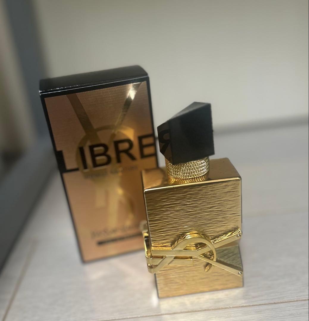 Yves Saint Laurent LIBRE 2025ホリデー限定版