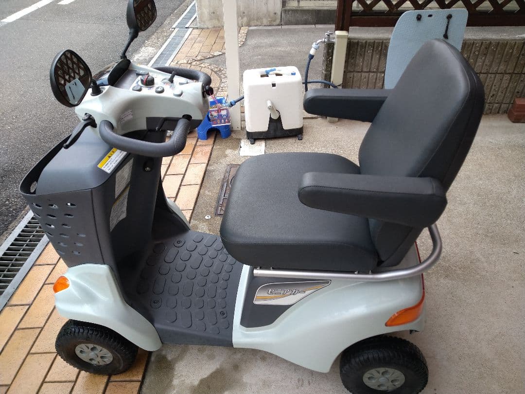 スズキ セニアカー2017年製大阪市