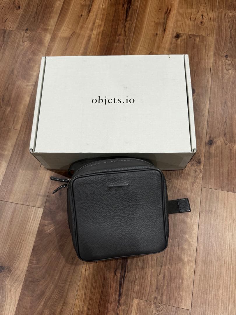 objcts.io ブラック ショルダーバッグ