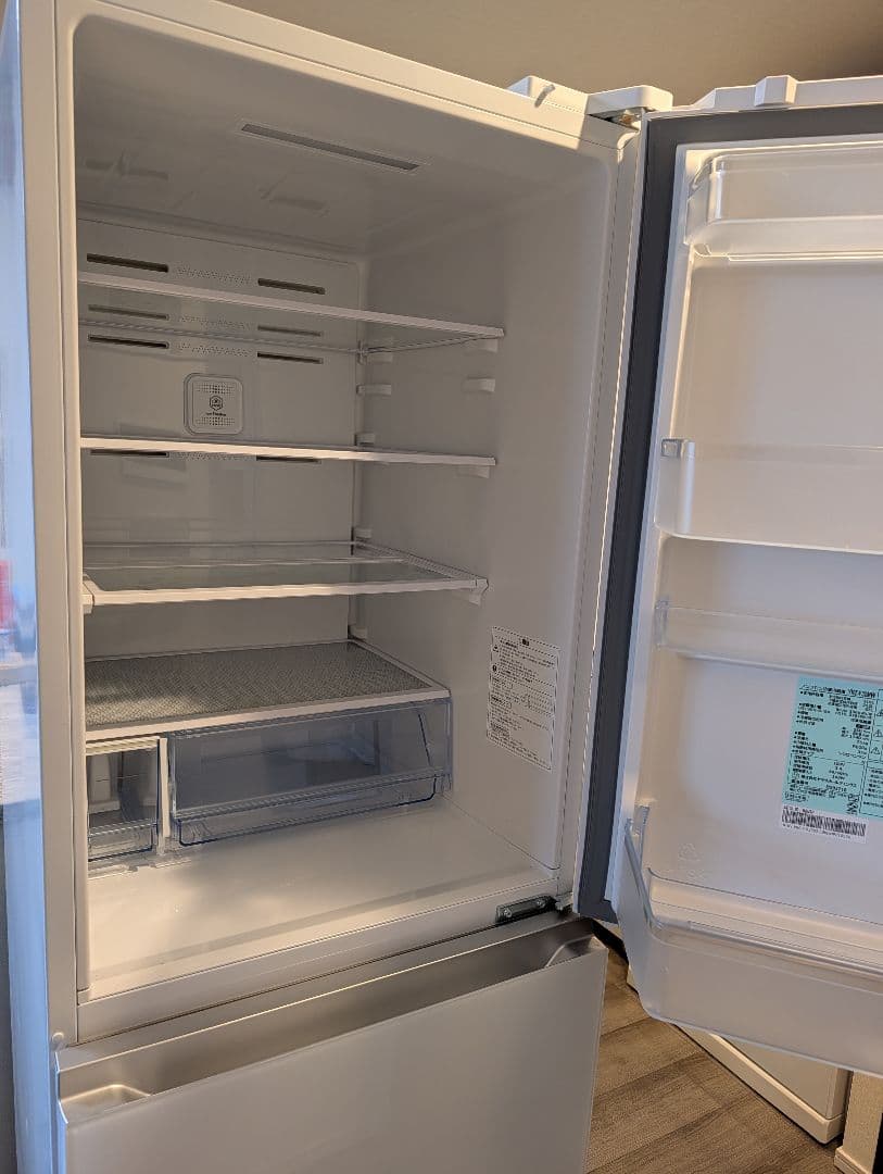 【2024年製・極美品】ヤマダ 319L 冷蔵庫 ホワイト YRZ-F32MW
