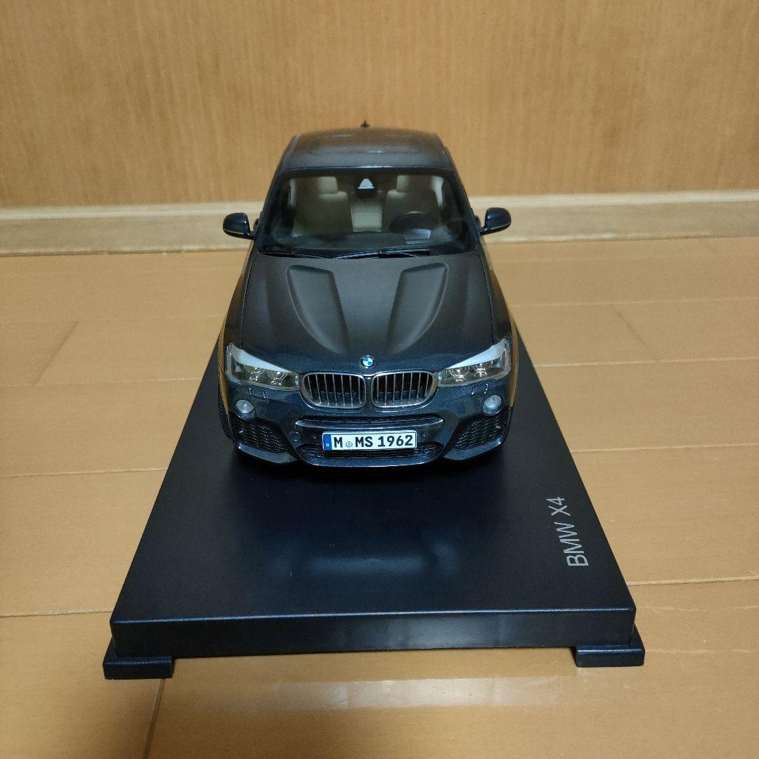 1/18  X4 ミニカー