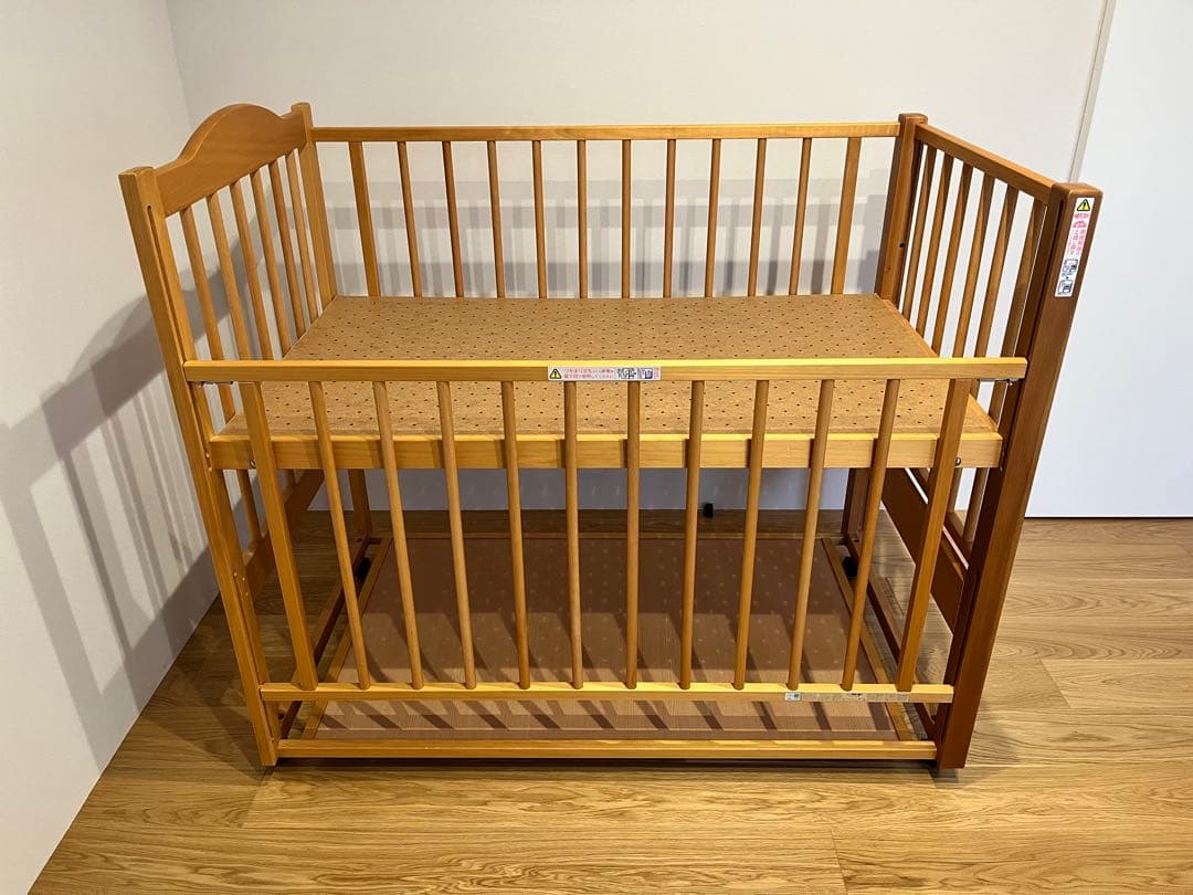 日本製木製ベビーベッド（ナチュラルウッド）