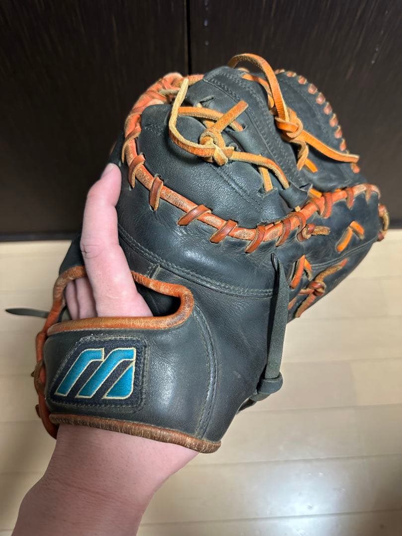 ミズノ ファーストミット 清原モデル 右投げ/軟式用