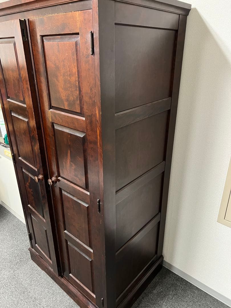 【北海道民芸家具】樺材ワードローブ｜無垢材の重厚感・収納家具