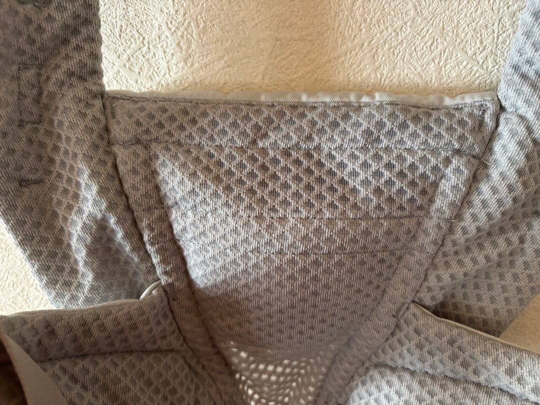 ergobaby 抱っこ紐 グレー メッシュ　保証書付き