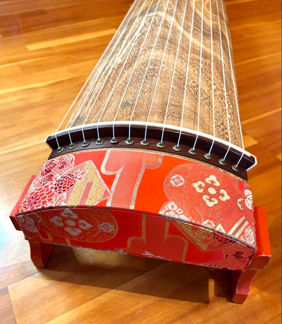琴 13弦 すだれ彫り 全長185cm