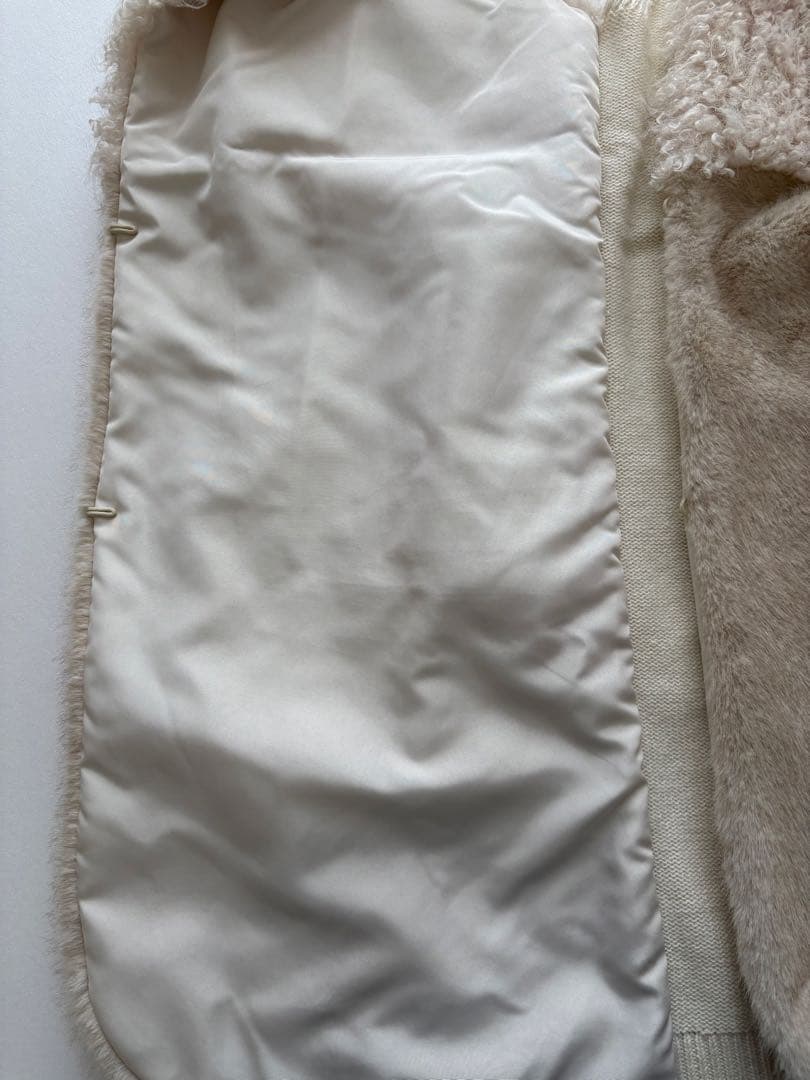 allureville★フェイクファーコンビニットジレ