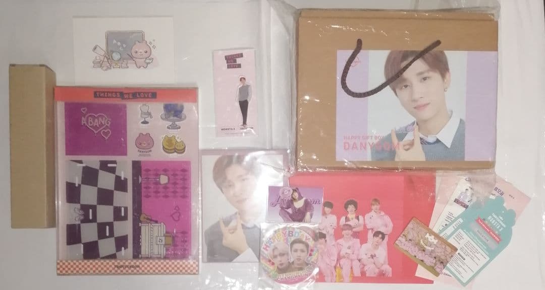 モネク TWOTUCKGOM チャンギュン ダニゴム バナー アクリルスタンド