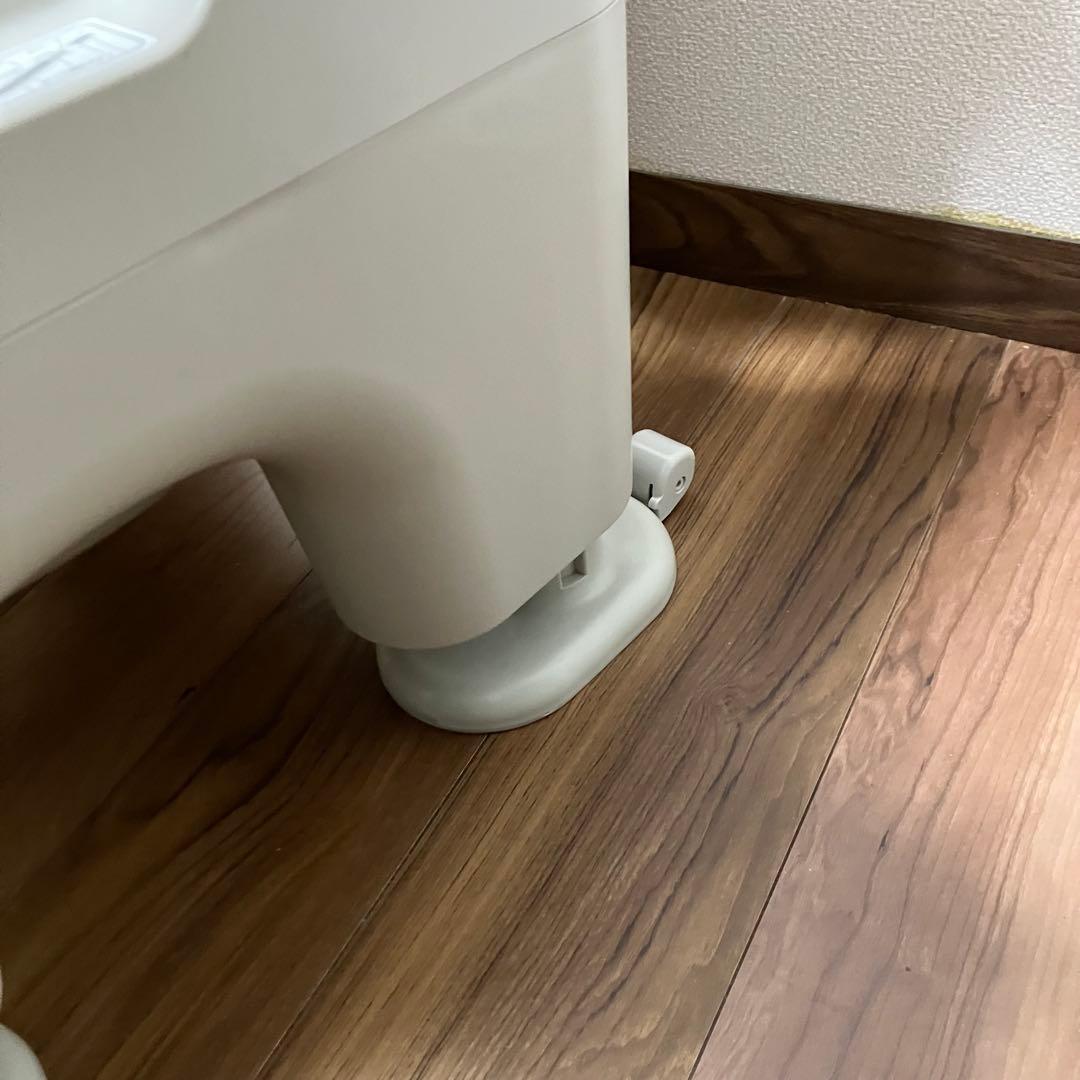 お値下げ⭐️Panasonicポータブルトイレ　ラフィーネ　PN-L30200