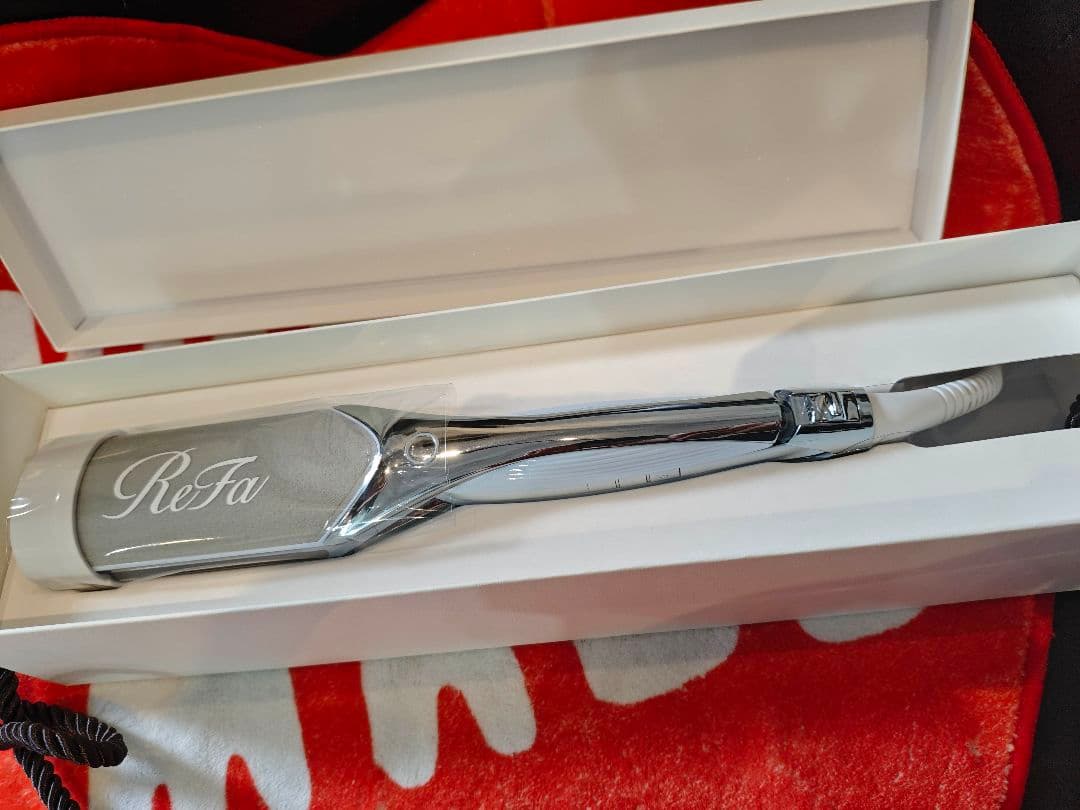 Refa リファ　パワーストレートアイロンプロ　ホワイト新品未使用 保証書付き