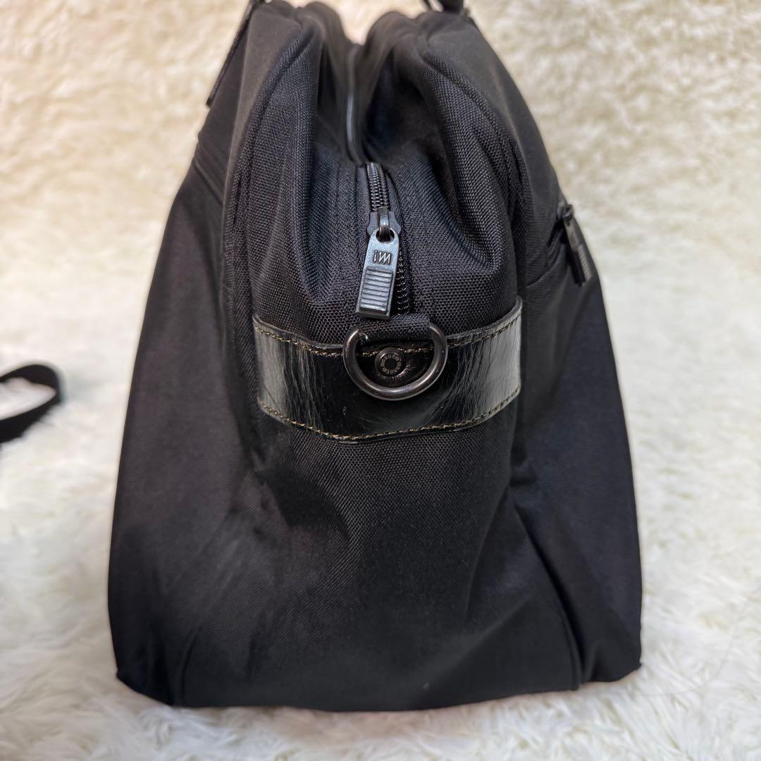 issey miyake イッセイミヤケ　ボストンバッグ　ナイロンレザー2way