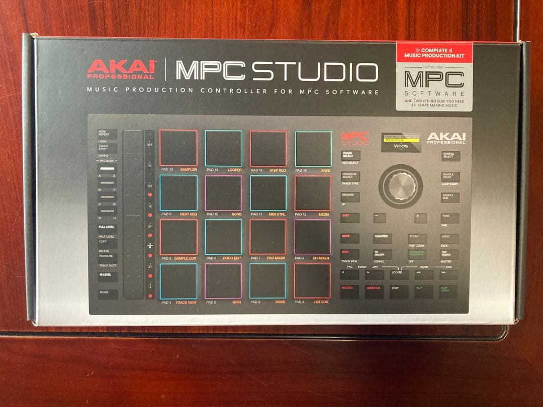 AKAI MPC Studio 箱あり　未使用
